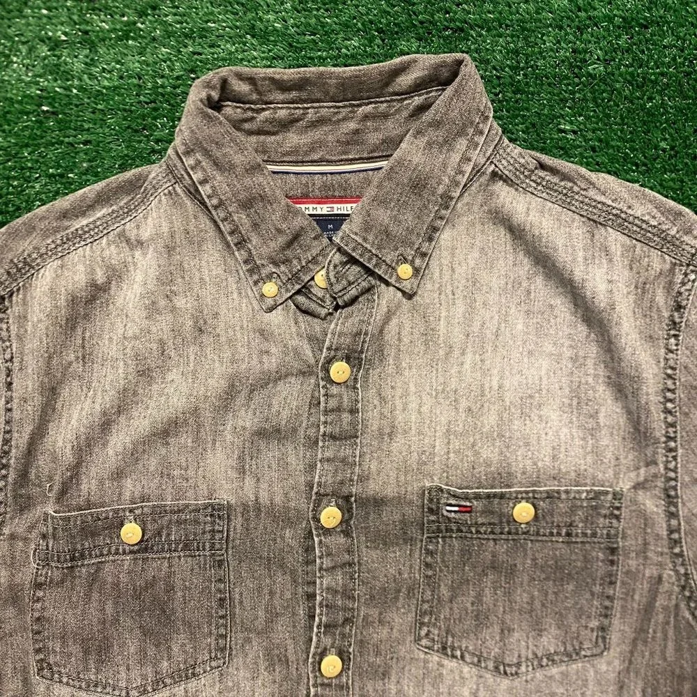 Tommy Hilfiger Faded Gray Denim Button Up Shirt Long Sleeve Grunge Stonewashed - Picture 2 of 4